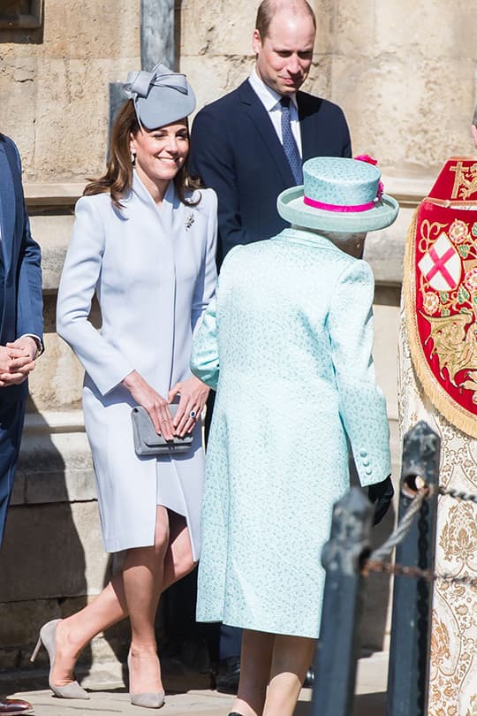 kate-middleton Alexander McQueen blue dress