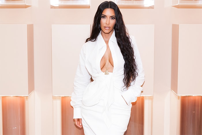 稱新家為「極簡修道院」Kim Kardashian 豪宅內部影像曝光引起兩極評價！