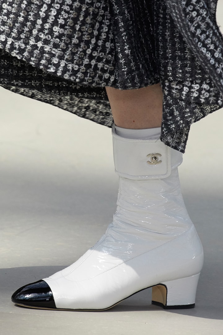 chanel shoes RESORT 2020