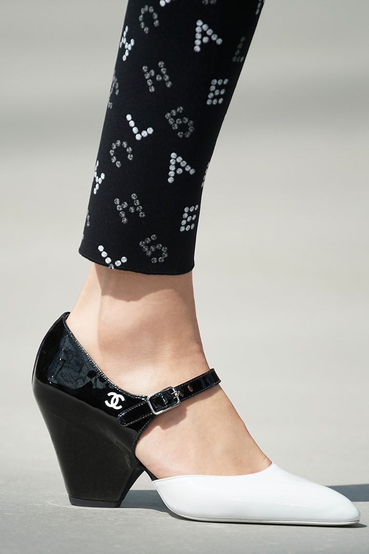chanel shoes RESORT 2020
