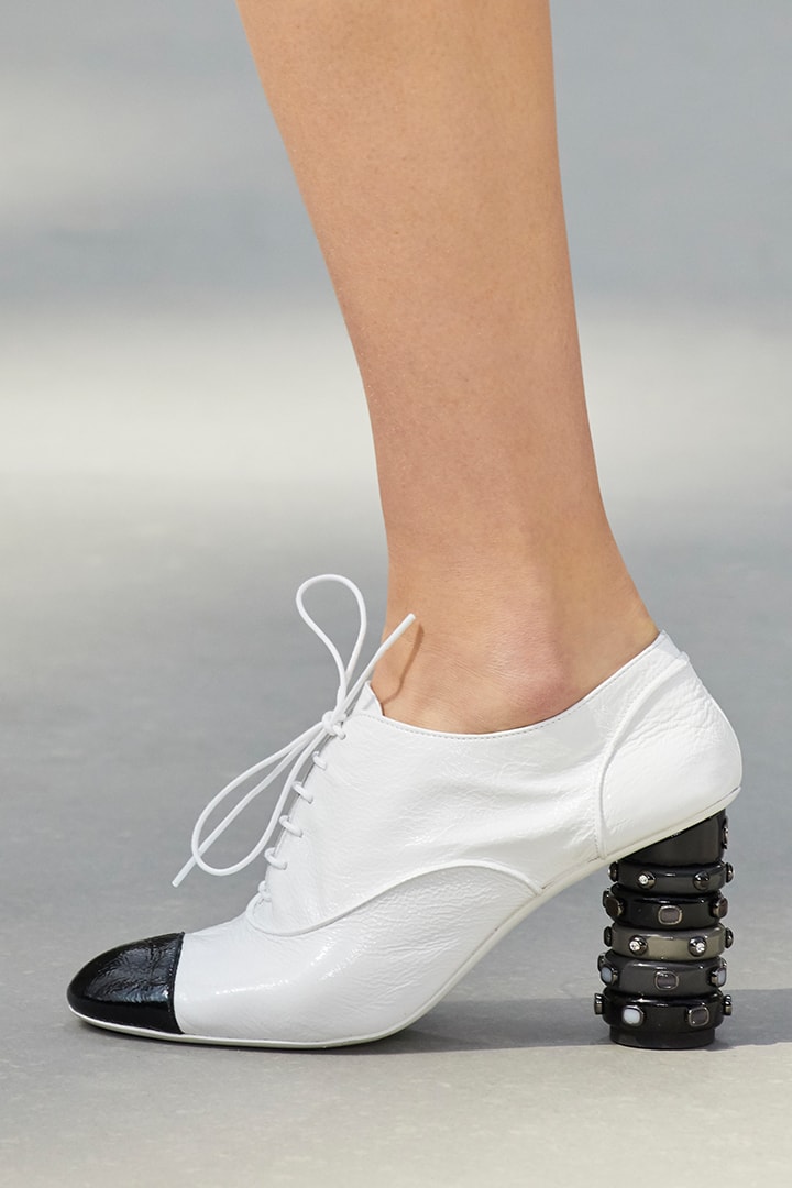 chanel shoes RESORT 2020