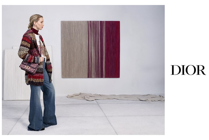 太吸睛了!Jennifer Lawrence 揹著 Dior 全新 30 Montaigne 手袋亮相廣告企劃