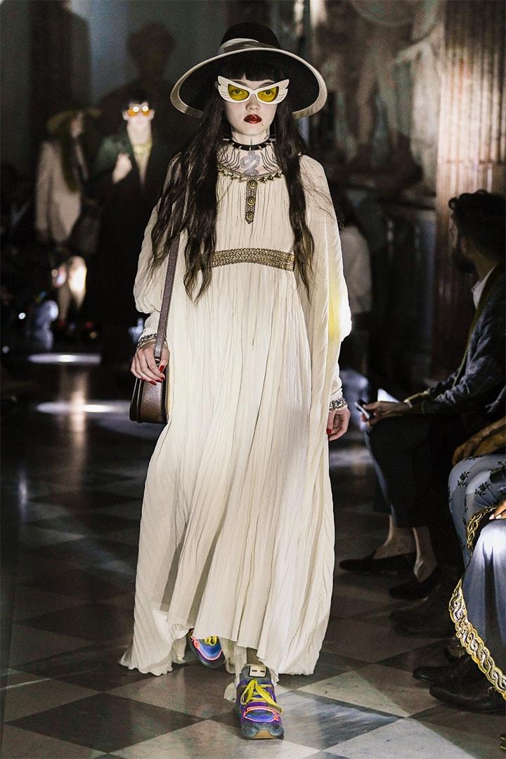 gucci-resort 2020 runway mickey mouse