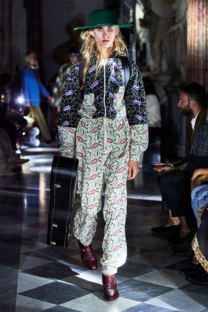 gucci-resort 2020 runway mickey mouse