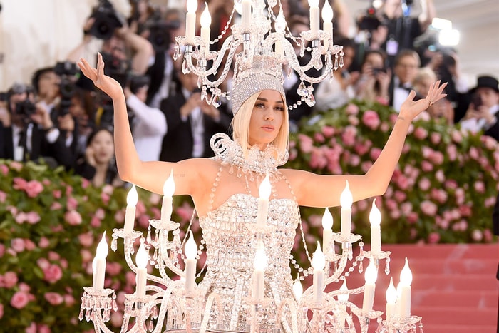 網民點評 Met Gala 出事造型:「有人忘了 dress code 嗎?」