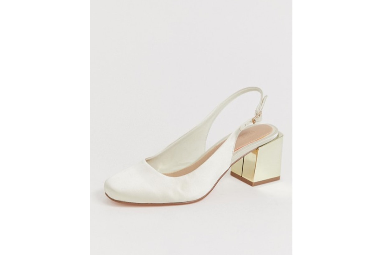 Summer 2019's Kitten Heels Trend Is The Ideal For Every Working Woman