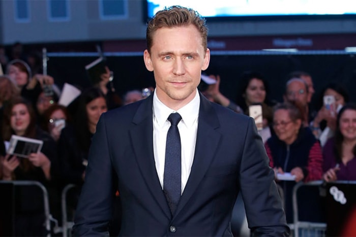 讓你一秒愛上「洛基」!Tom Hiddleston 見到言語障礙的粉絲立即改以手語溝通