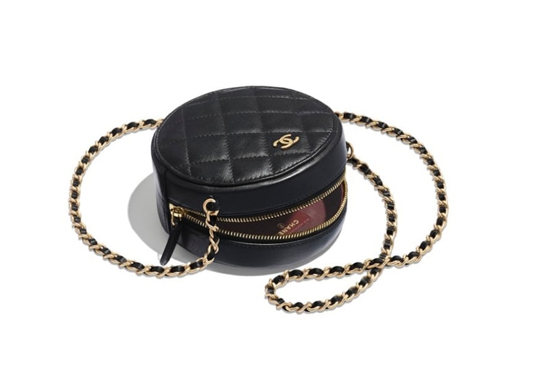 chanel clutch with chain Circular black