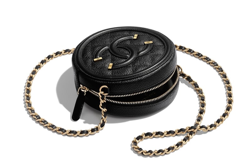 chanel clutch with chain Circular black