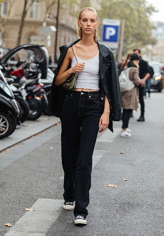 converse and jeans women street style