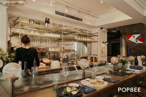 hong-kong-sheung-wan-chateau-zoobeetle