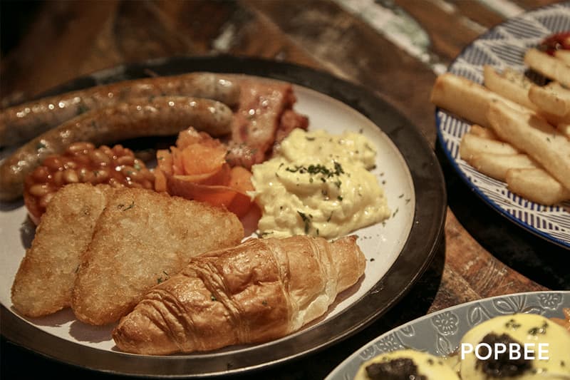 Oldish in Sheung Wan Hong Kong