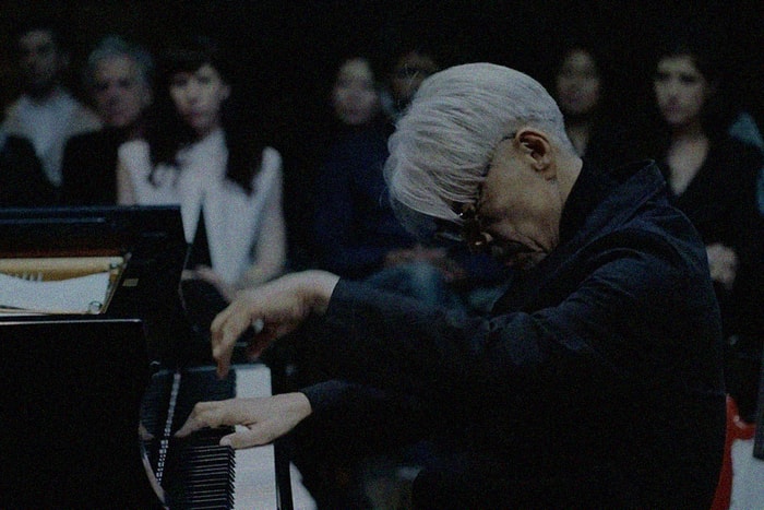 日本音樂教父坂本龍一：「人生終究會來到最終章，也要用盡力氣彈下最後一個音符。」