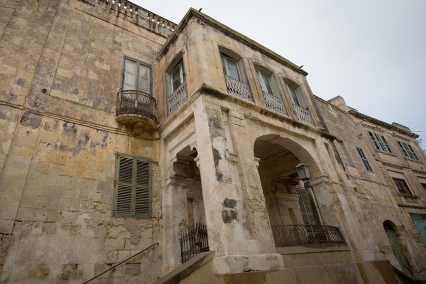 queen elizabeth malta first villa home for sale