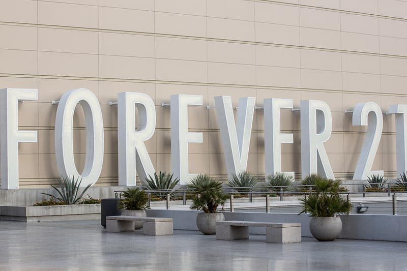 Forever 21 closing stores bankrupt insolvenc