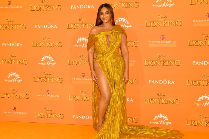 與梅根見面不能過份性感?Beyoncé 竟然這樣偷偷隱藏了裙款的高衩細節!