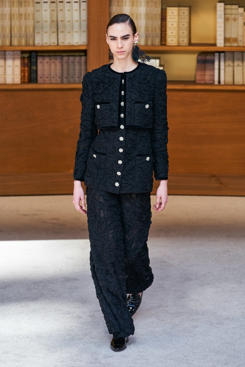 chanel haute couture 2019 virginie viard runway show paris