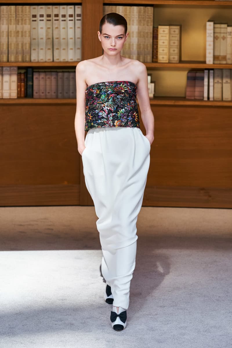 chanel haute couture 2019 virginie viard runway show paris