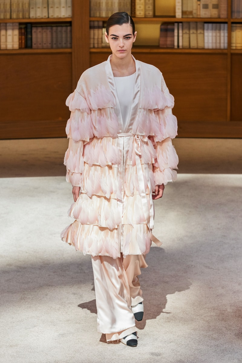 chanel haute couture 2019 virginie viard runway show paris