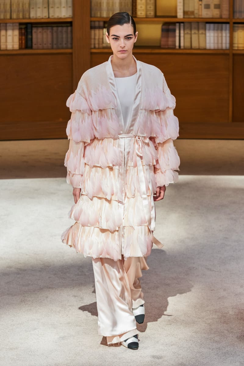 chanel haute couture 2019 virginie viard runway show paris