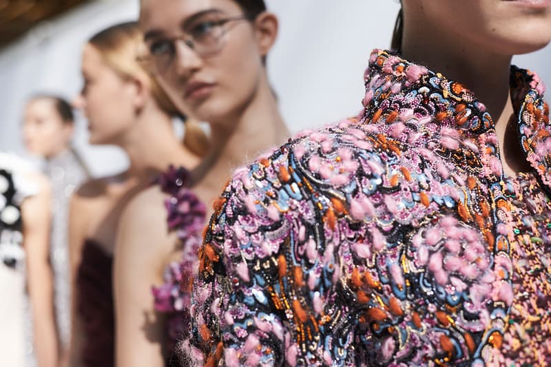 chanel-2019-fw-haute-couture-close-up