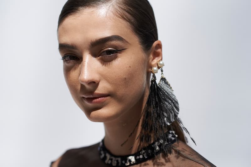 chanel-2019-fw-haute-couture-close-up