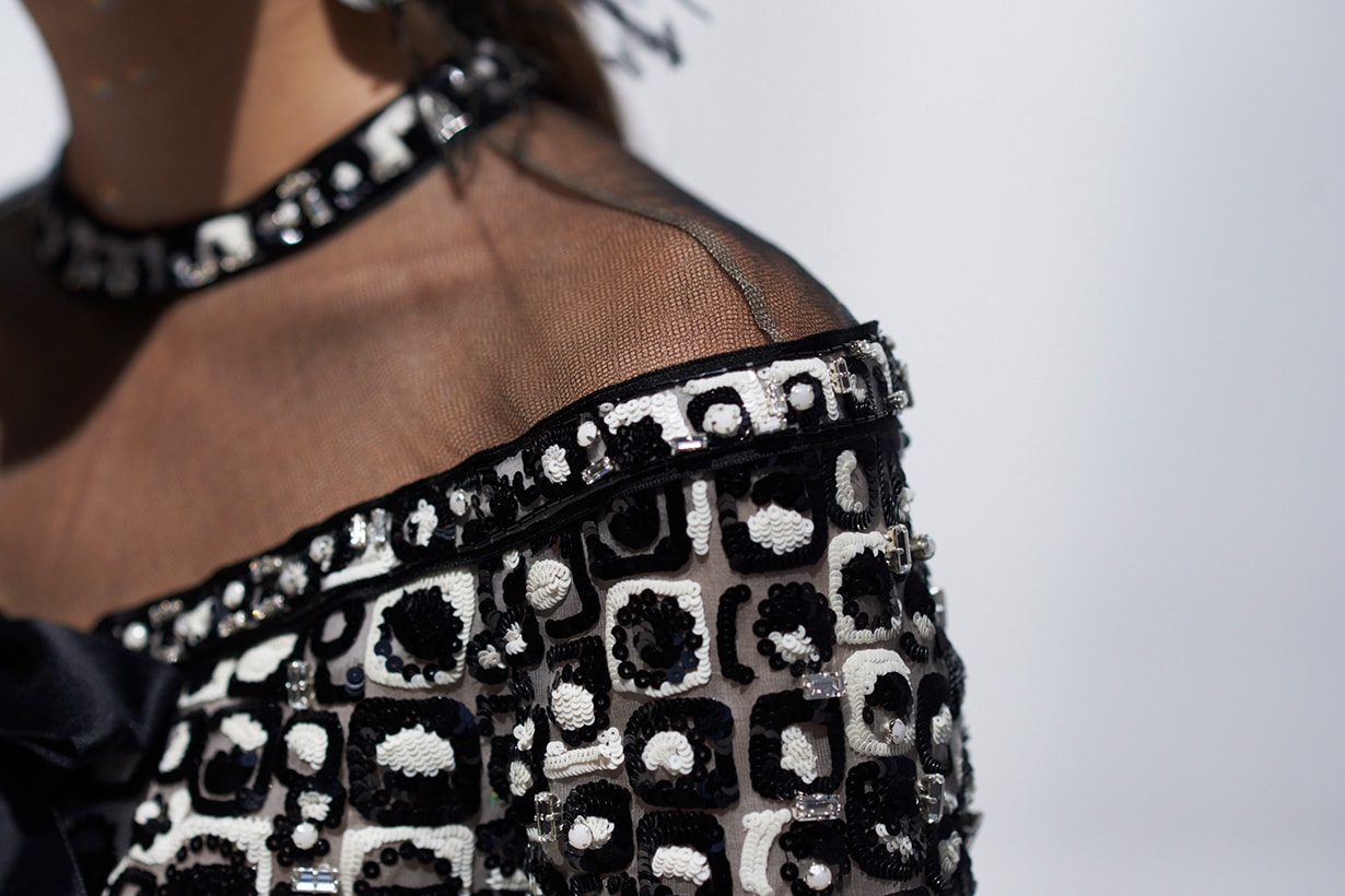 chanel-2019-fw-haute-couture-close-up