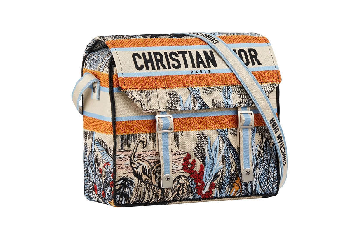 Diorcamp-bags-exclusive-products-for-Champs-Elysees-22