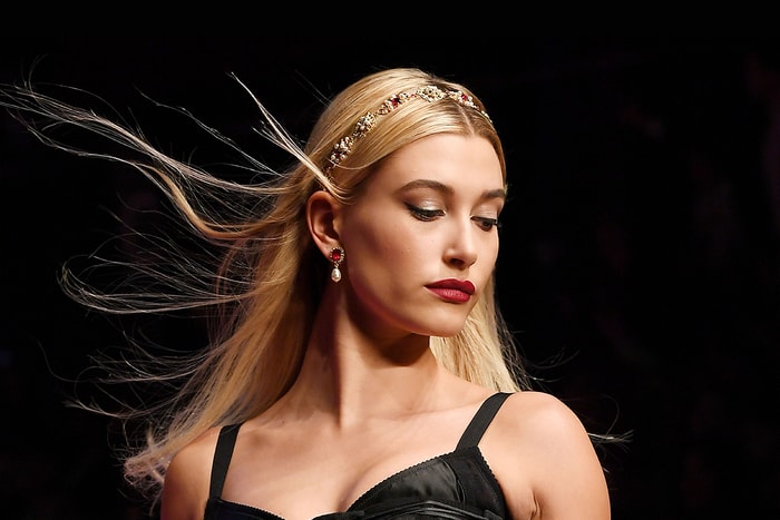 Hailey Baldwin 要告別時裝天橋了嗎?IG 上一句話暗示了她的決定