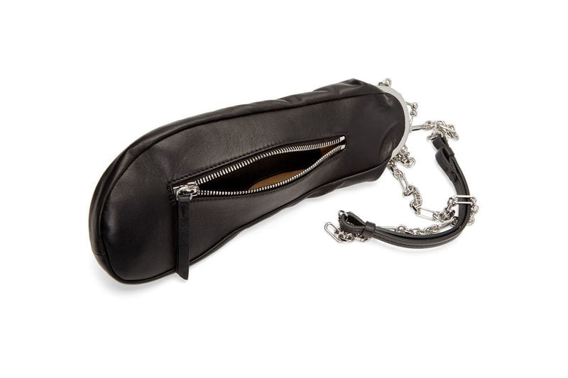maison-margiela-tabi-glove-leather-bag