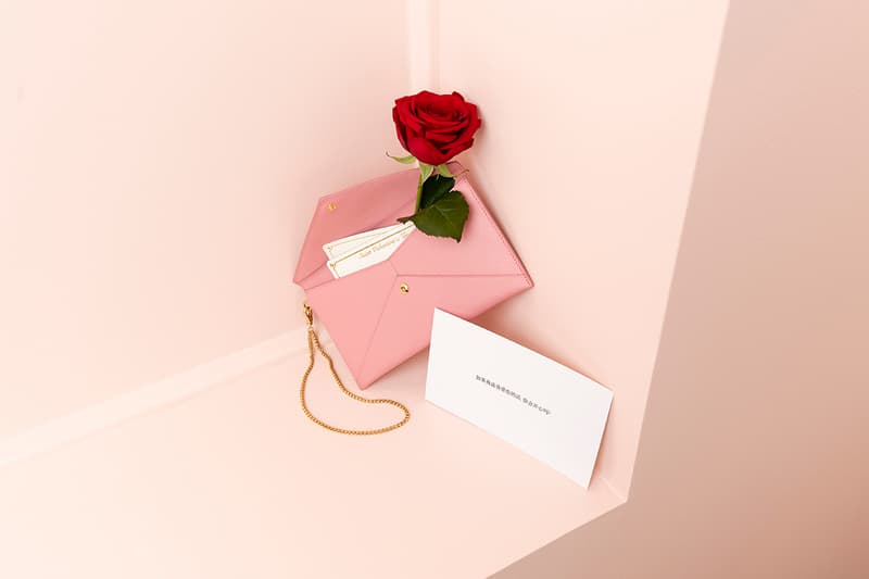 Prada Loving Gifts 2019-Prada Saffiano Envelope