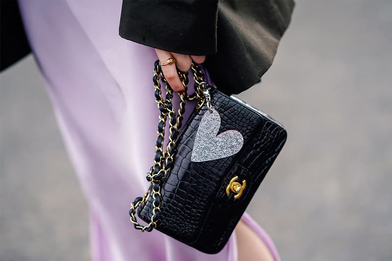 chanel-bag black street style