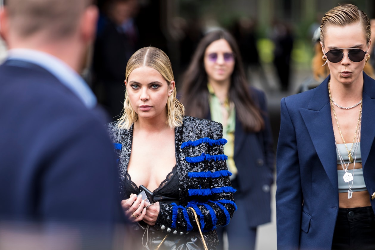 Cara Delevingne Ashley Benson get married Las Vegas Little White Chapel