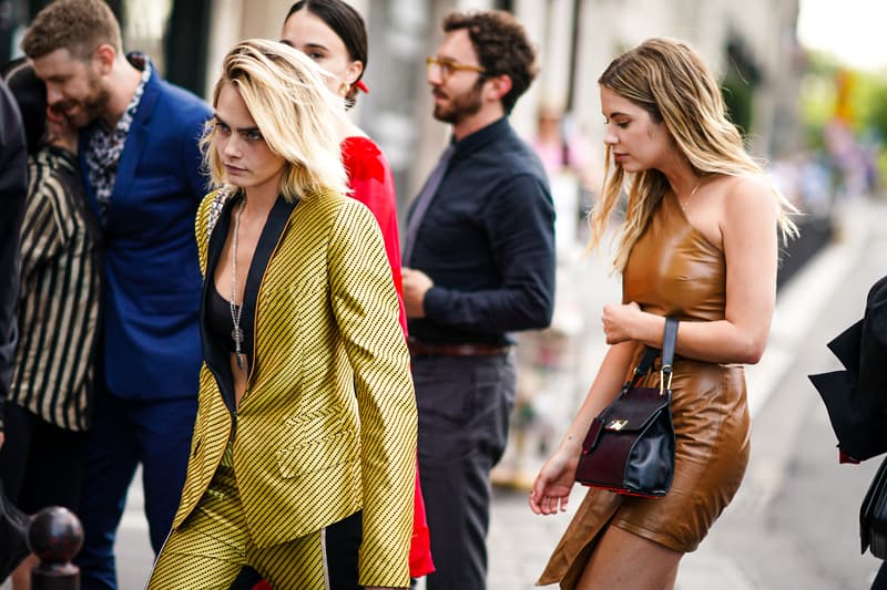 Cara Delevingne Ashley Benson get married Las Vegas Little White Chapel
