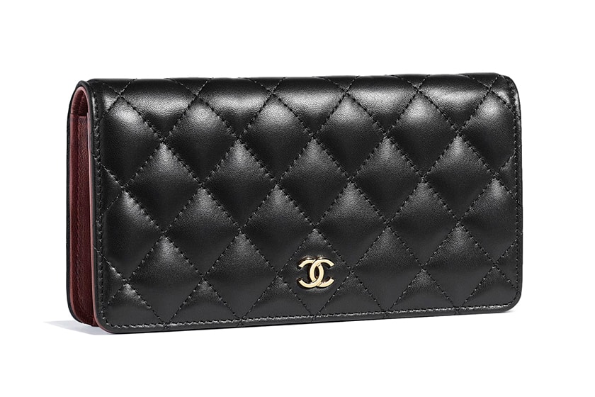 chanel-classic-wallet-in-black
