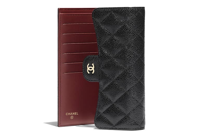 chanel-classic-wallet-in-black