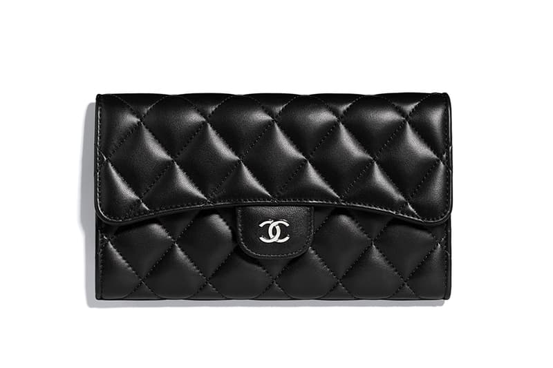 classic-flap-wallet-black-
