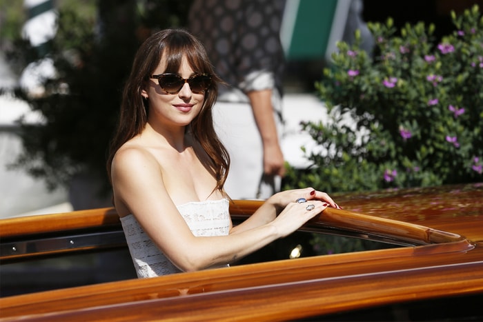 你察覺到最近 Dakota Johnson 有什麼不同嗎?網民:你已失去了最大特色!