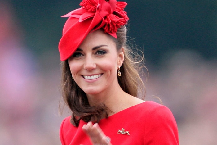 凱特、梅根王妃從不會穿這顏色！難道因為皇室規條？