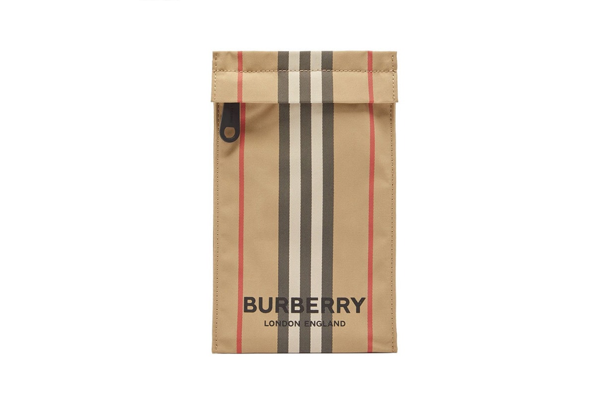 burberry phone pouch accessories riccardo tisci