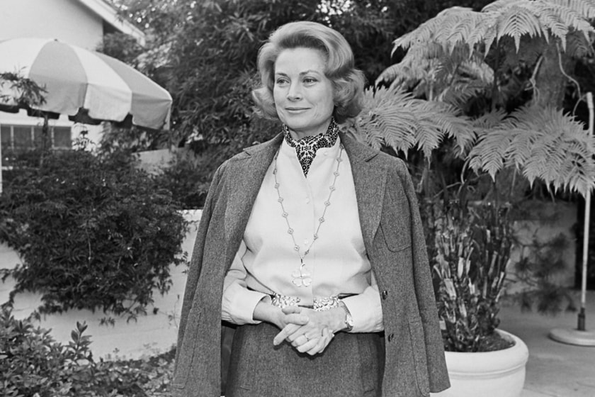Van Cleef&Arpel Alhambra jewelry taipei 101 pop up grace kelly