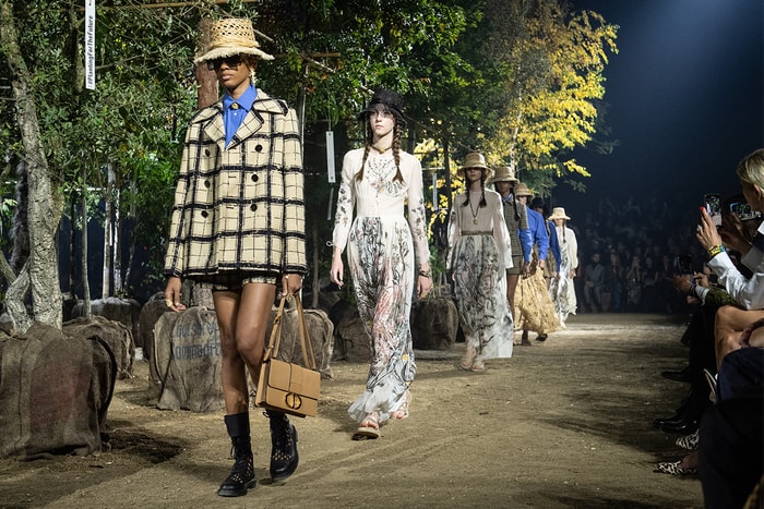 #PFW:普通人亦能駕馭的高端髮型!Dior 時裝騷的造型設計比你想像中更簡易浪漫