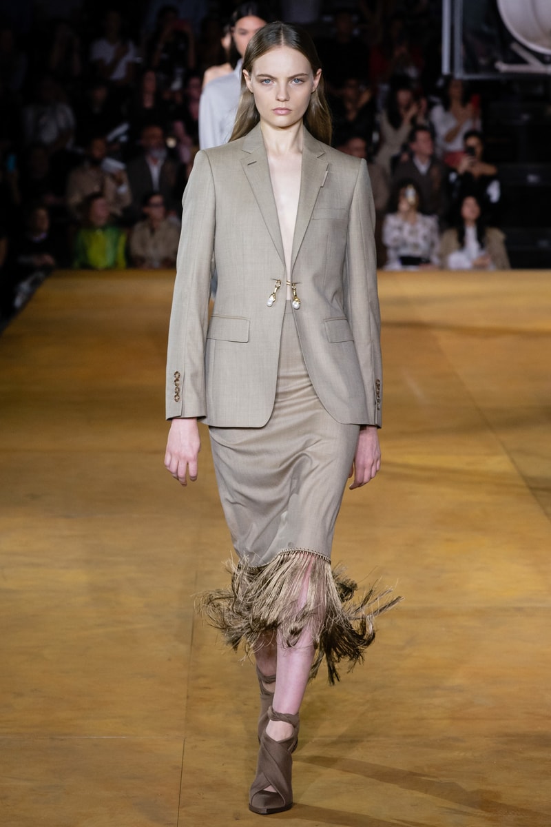 burberry spring 2020 ready to wear London fashion week