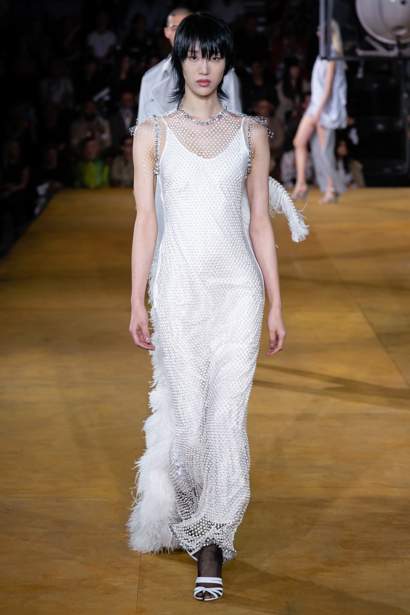 burberry spring 2020 ready to wear London fashion week