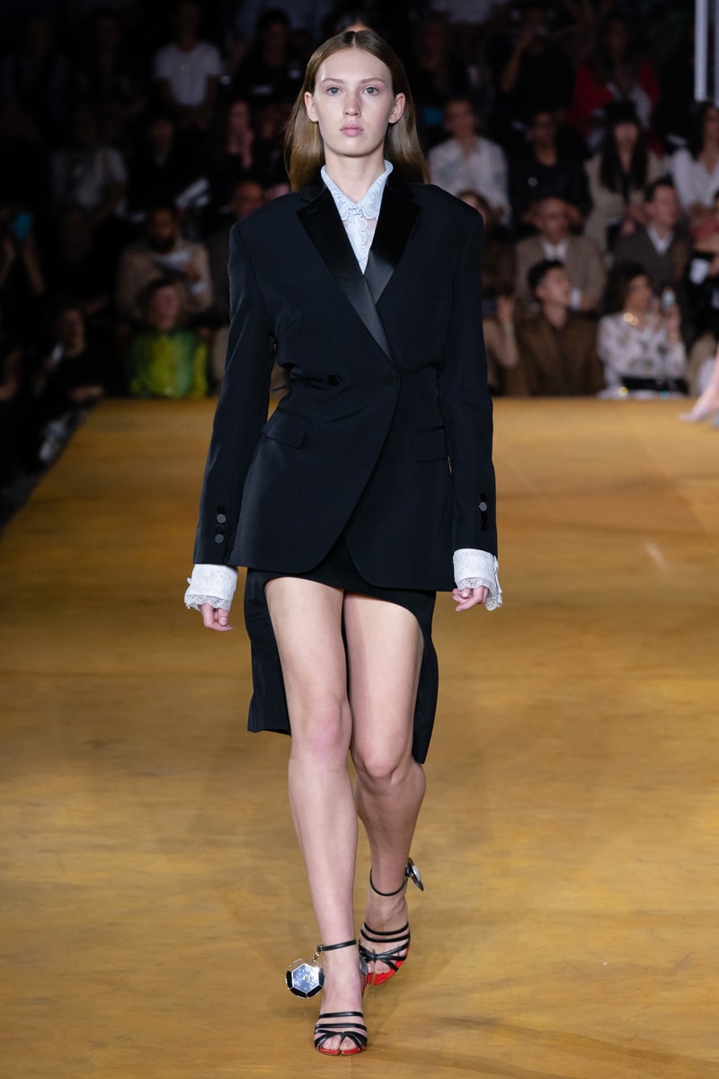 burberry spring 2020 ready to wear London fashion week