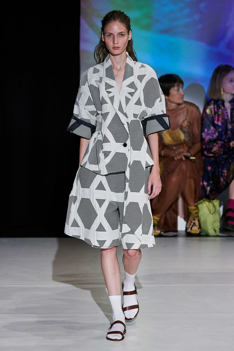Hussein Chalayan SPRING 2020 READY-TO-WEAR Post-Colonial Body
