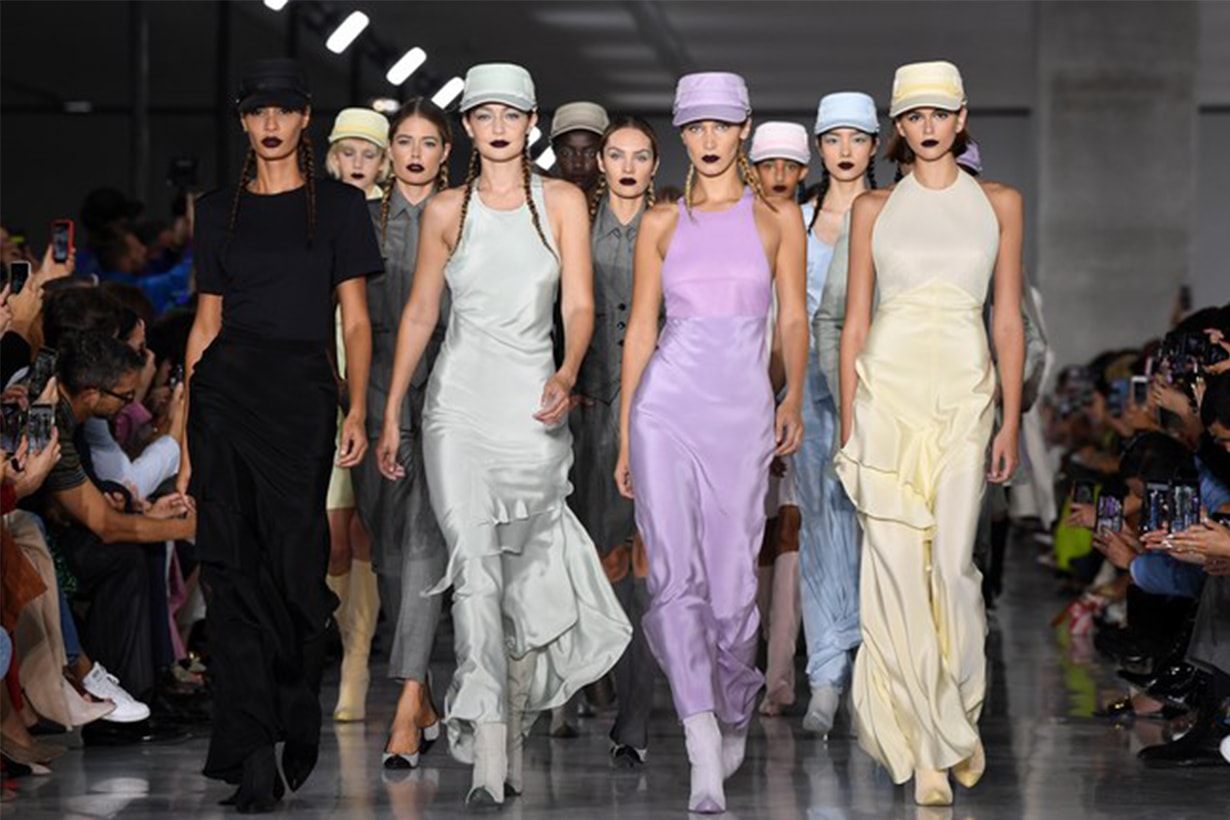 Max Mara Runway 2020 Spring Models