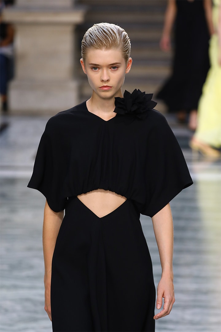 London Fashion Week LFW 2020 Spring Summer SS20 Hairstyles trend Bang Hairstyles Side Parted hairstyles Ports 1961 Victoria Beckham