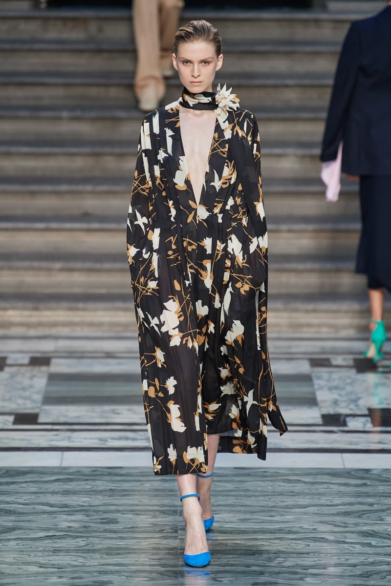 victoria beckham ss20 london fashion week lfw runway