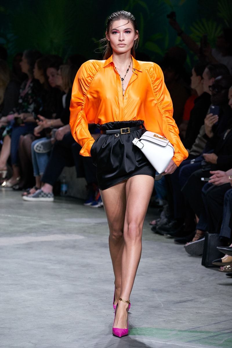versace mfw jennifer lopez jungle sexy dress 2020 ss throwback